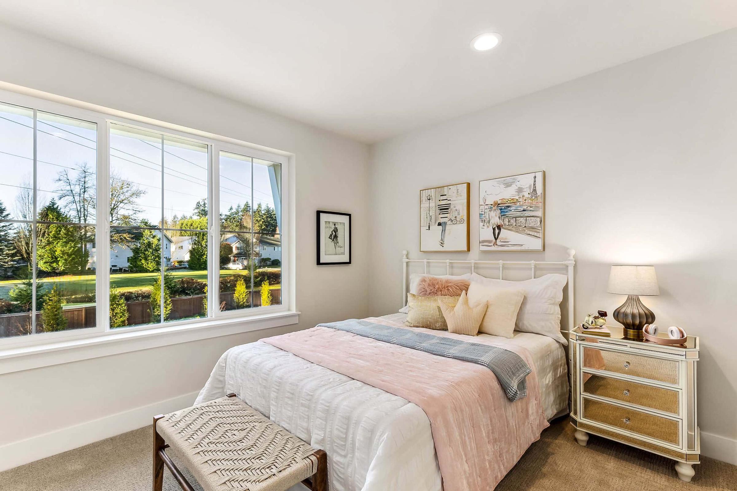 Sienna bedroom with view