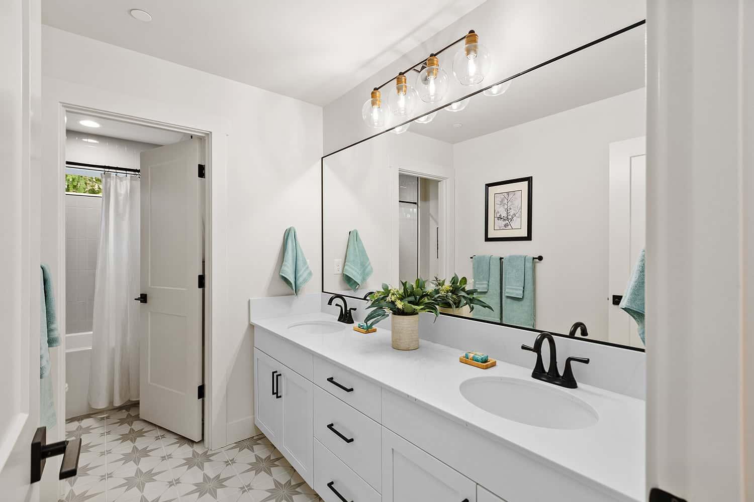 Maplewood Hall Bathroom