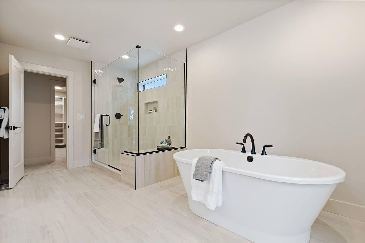 Primary bathroom tub