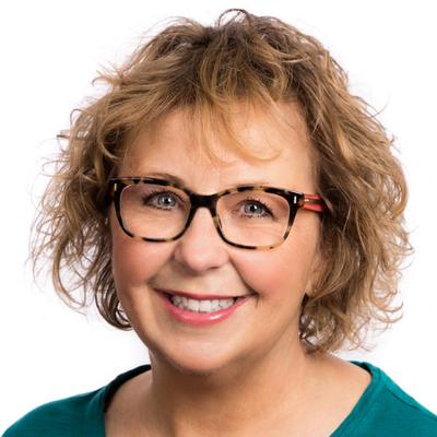 Stephanie Matthews headshot